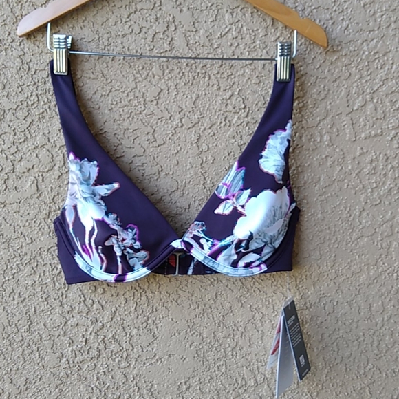 Athleta Piha Plunge Bikini Top Bra Sized - Picture 8 of 16
